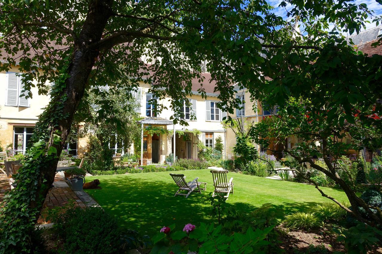 Le Jardin De La Cathedrale Bed & Breakfast Троа Екстериор снимка